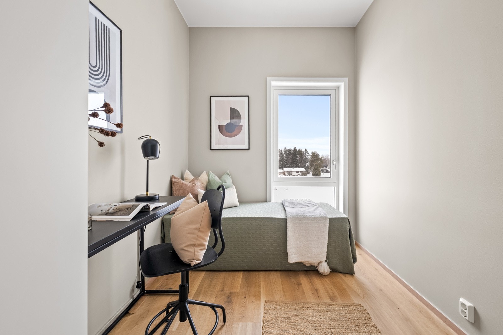 Soverom 2 er utstyrt med garderobeskap. Galleribilde