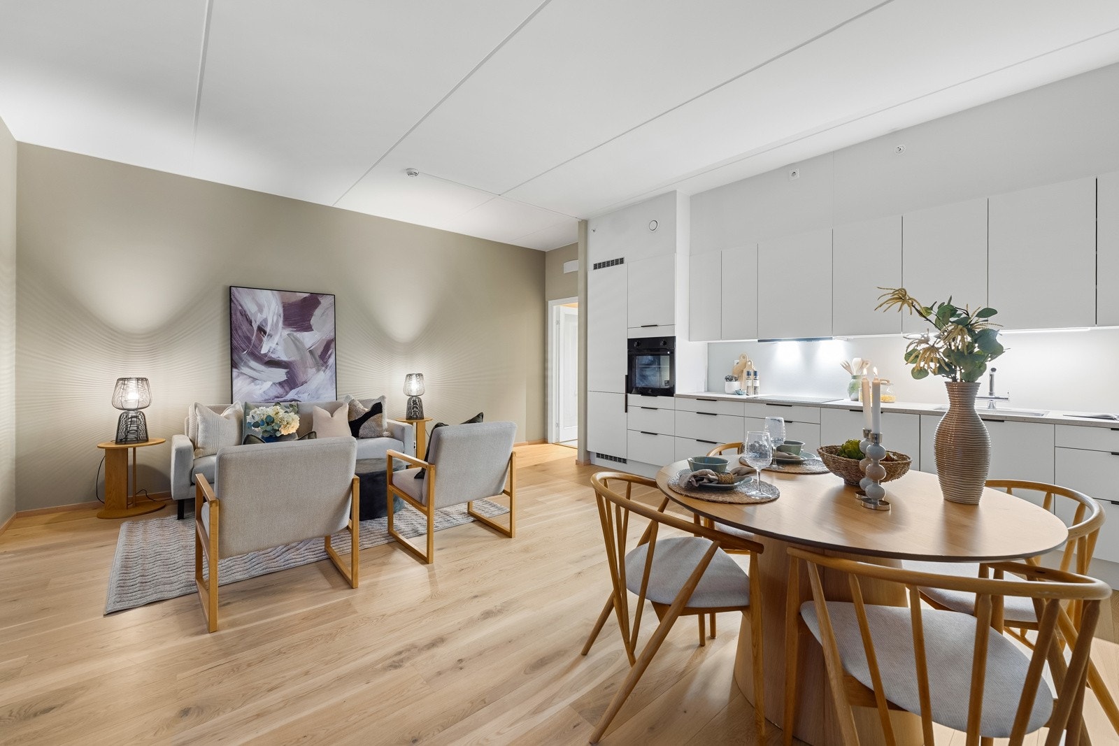 En nyoppført og innbydende 3-roms endeleilighet i det populære prosjektet Asper Hageby på Kløfta, i Ullensaker kommune. Galleribilde