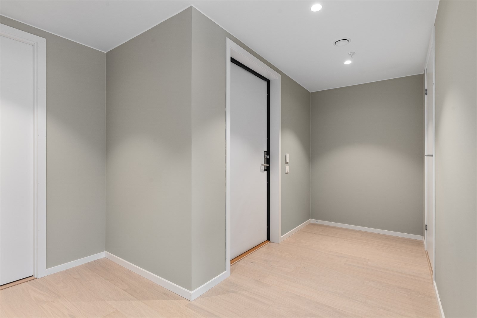 Entré. Galleribilde