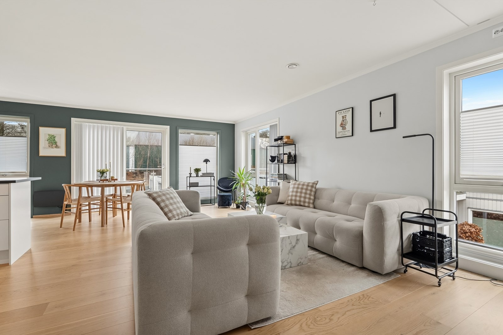 Legg merke til det vakre parkettgulvet. Galleribilde