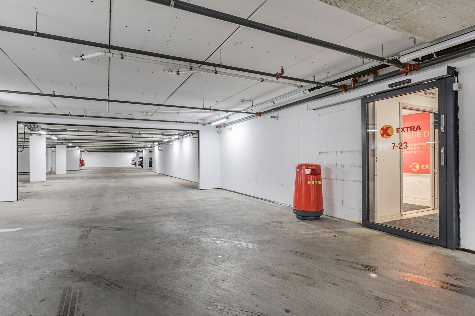 Her er det mulig å kjøpe med parkeringsplass i parkeringskjelleren rett under bygget Galleribilde