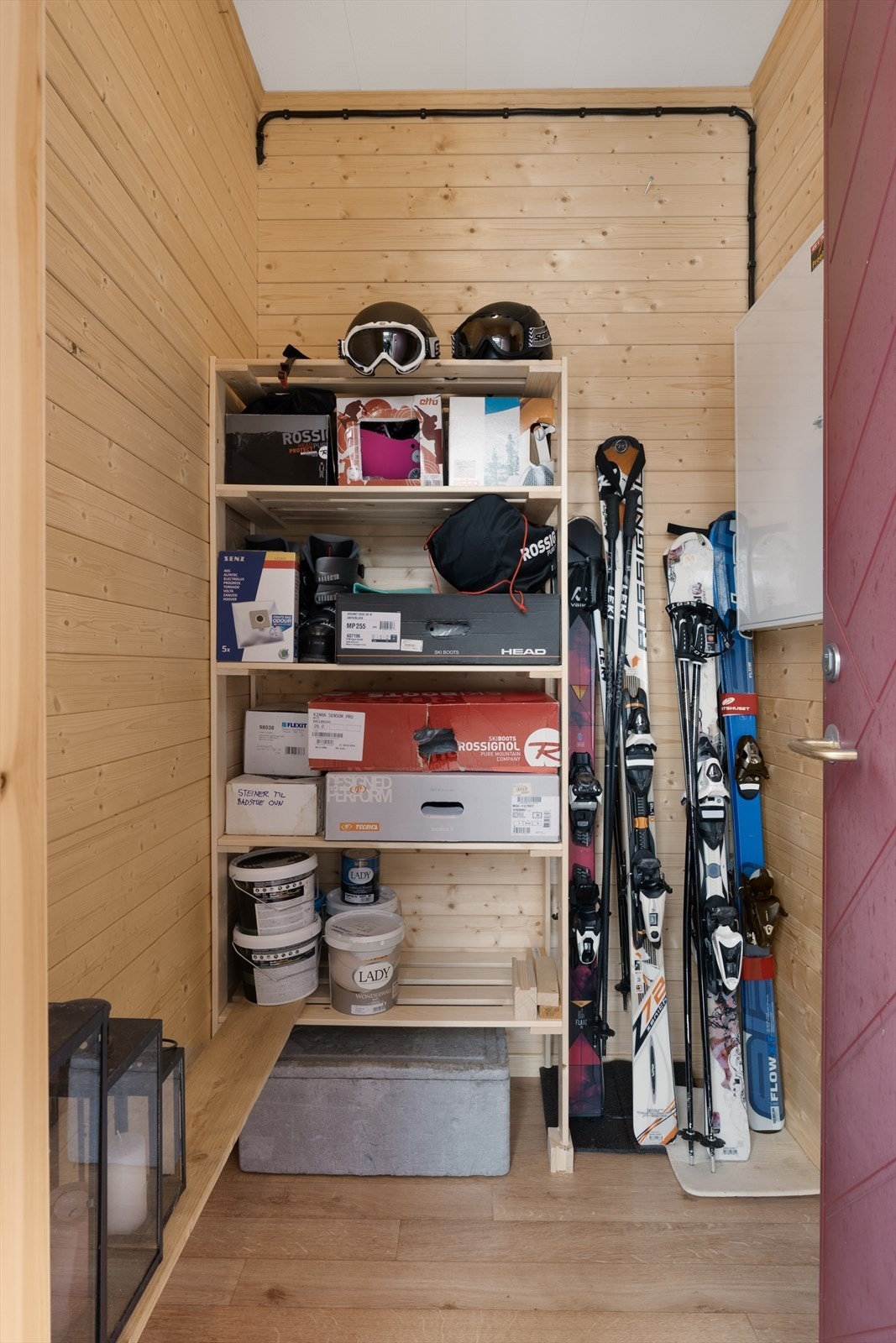 Boden har både innvendig og utvendig adkomst. Galleribilde