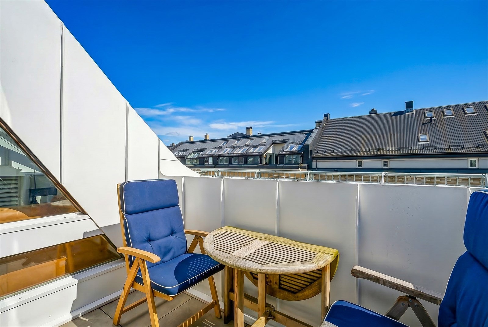 Fantastisk takterrasse med sol store deler av dagen Galleribilde