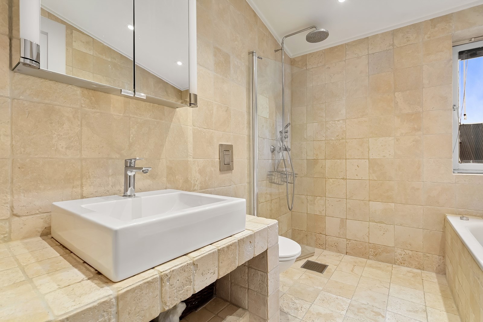 Nye varmekabler og fliser i 2015 Galleribilde