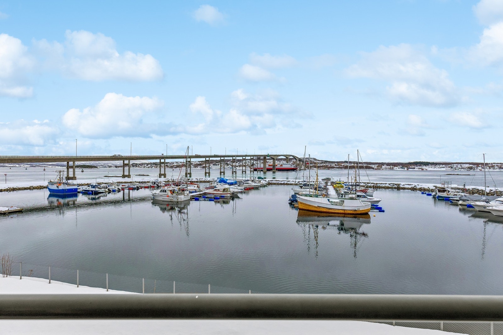 Utsikt og balkong Galleribilde