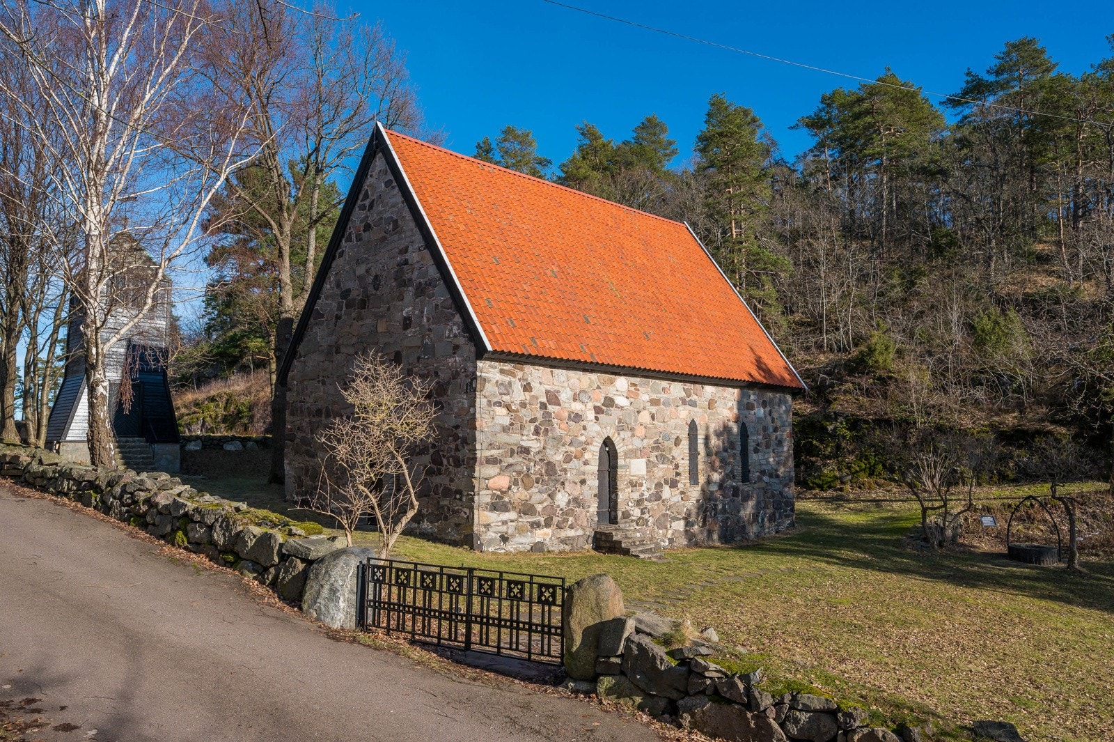 Løvøy kapell Galleribilde