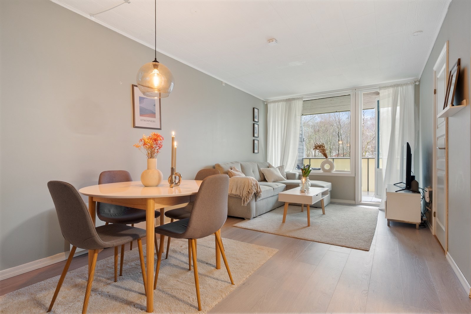 Her er det lagt vekk på moderne, likevel tidløse kvaliteter og farger. Galleribilde