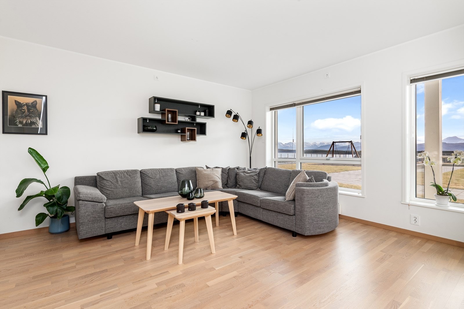 Jakob Bjørnås veg 37 presenteres av DNB Eiendom ved Tore Boksasp. Galleribilde