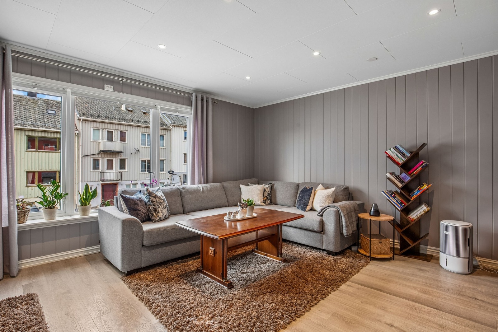 God plass til ønsket møblement Galleribilde