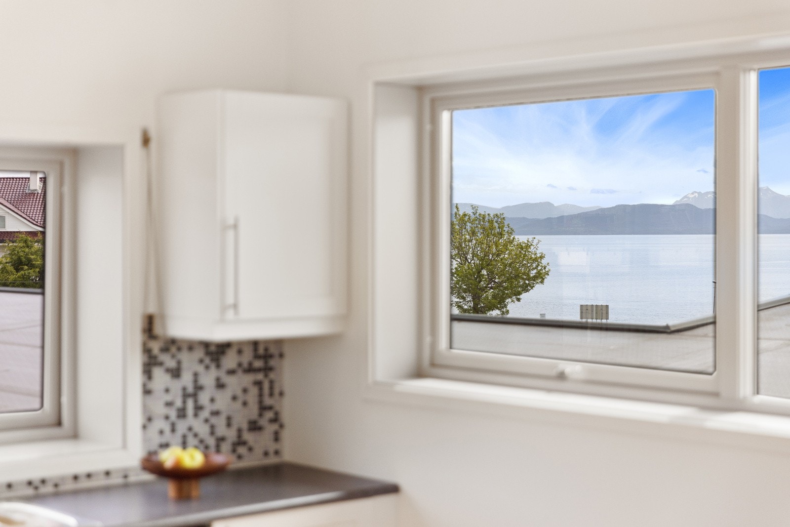 Boligen har oppvarming via panelovner og varmekabler. Galleribilde