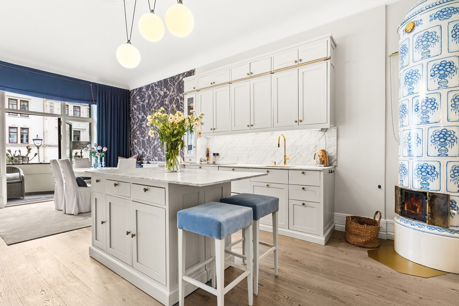 Klassiske profilerte fronter møter moderne funksjonalitet - hvor hver detalj er nøye utvalgt. Galleribilde