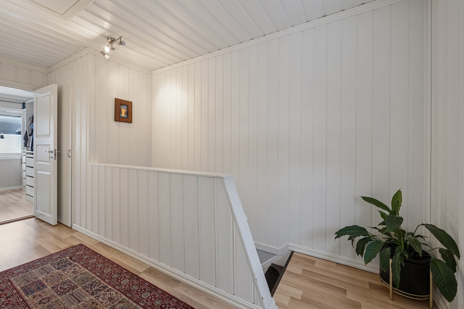 Trapperom i 2. etasje. Galleribilde