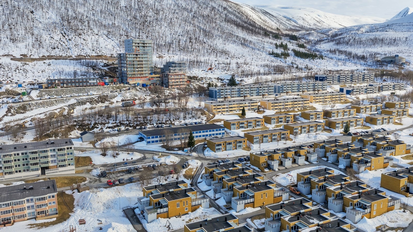 Flotte turområder, alpinbakken, bensinstasjon og mye mer innenfor gangavstand. Galleribilde