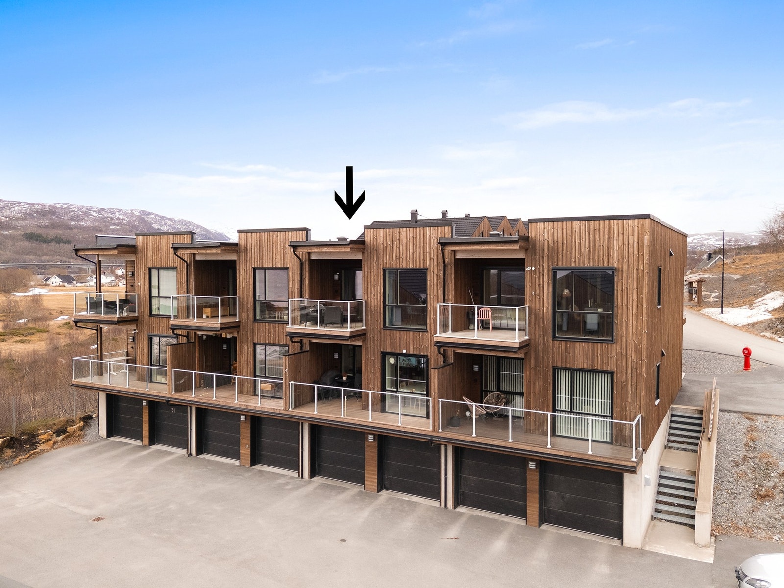 Velkommen til Måsheia 23 - Moderne og innbydende 3-roms leilighet med meget gode sol- og utsiktsforhold! Foto: EFKT. Galleribilde