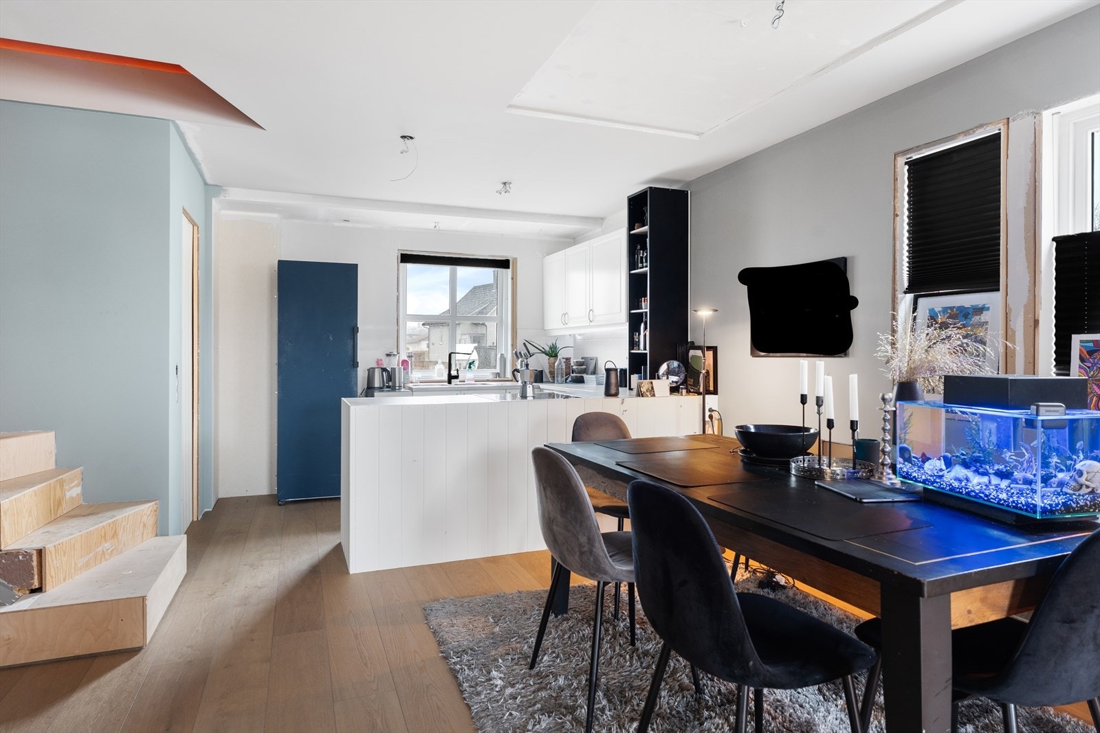 Innholdsrik halvpart av tomanssbolig med god planløsning Galleribilde