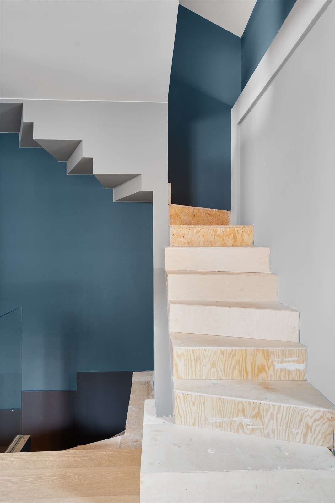 Trapp opp til loftsrom som er innredet som soverom (ikke godkjent) Galleribilde