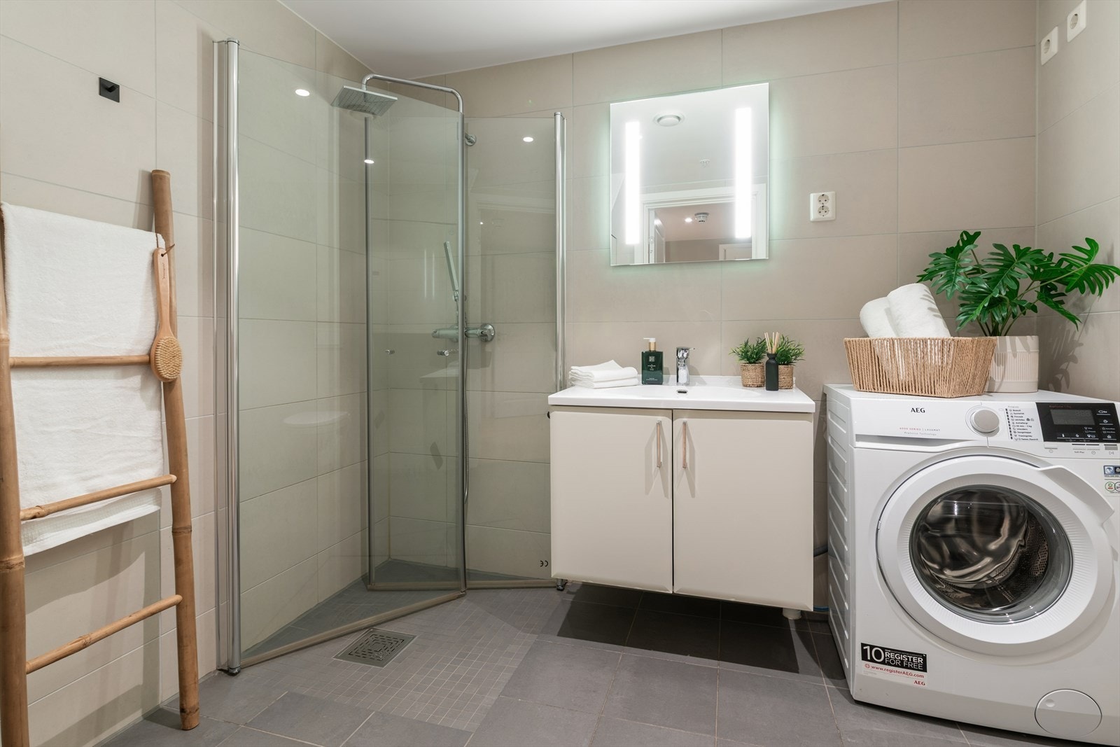 Flislagt dusjhjørne Galleribilde