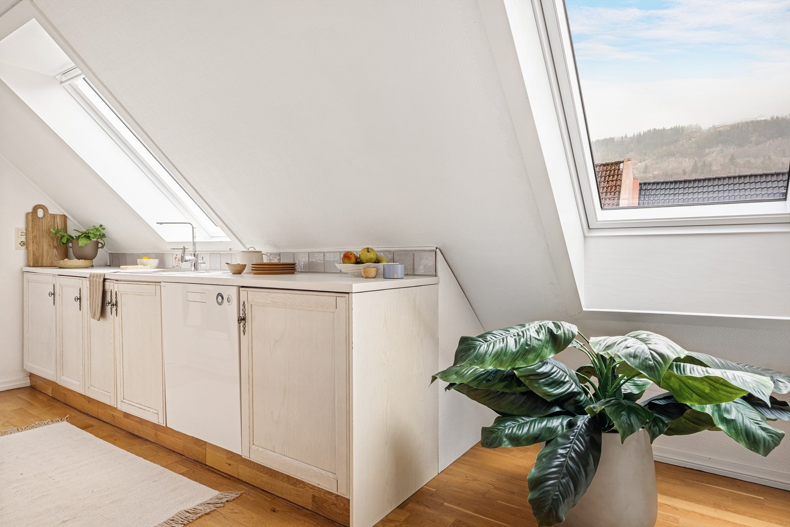 Se for deg å lage mat her mens du nyter utsikt mot vakre Fløyen. Galleribilde