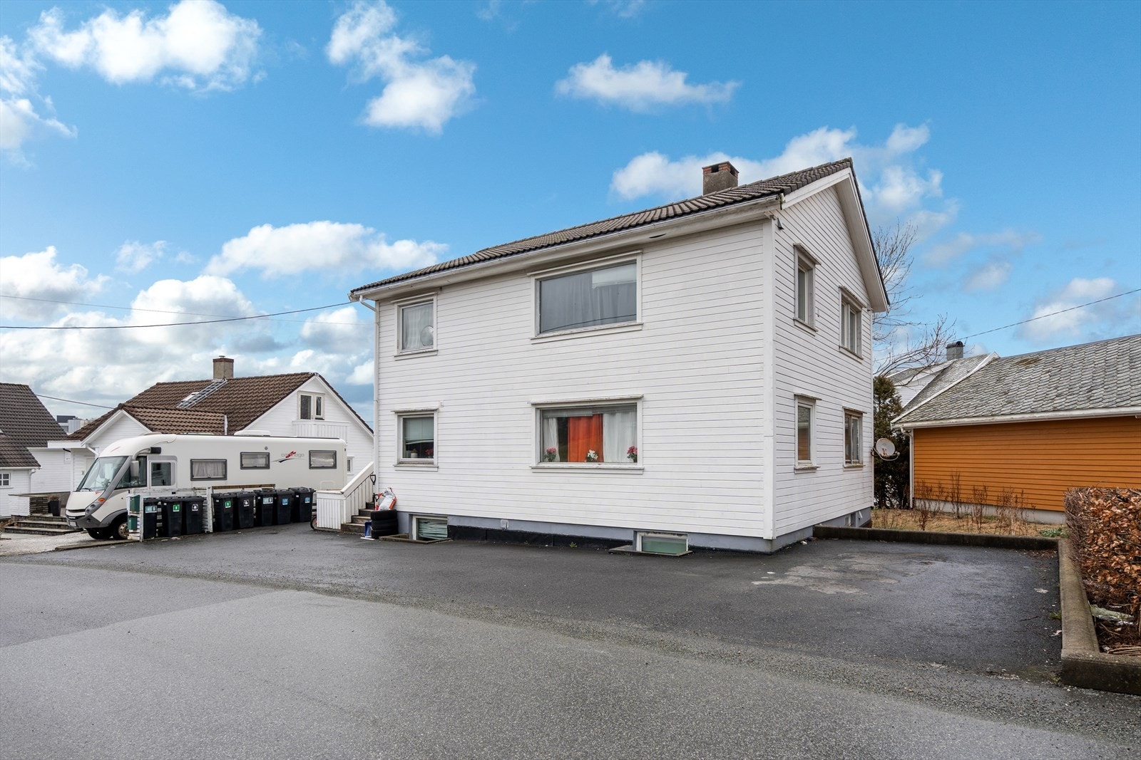 Gårdsrom Galleribilde