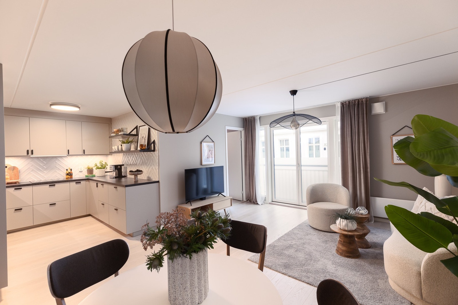 Det ble foretatt betydelige oppgraderinger i 2025/2026, med bla. nytt kjøkken og nye gulv. Galleribilde