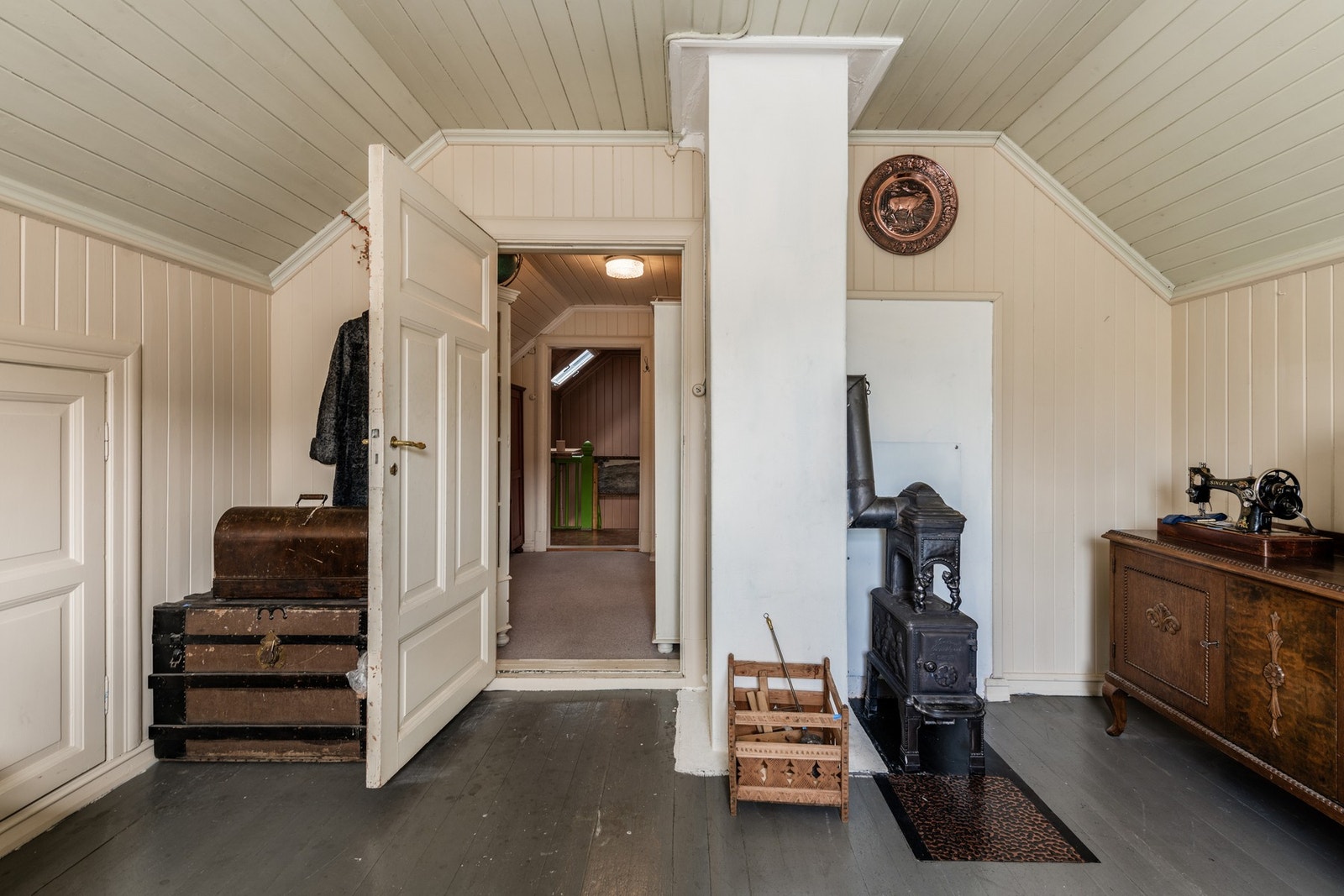 LEILIGHET 3: Soverom Galleribilde