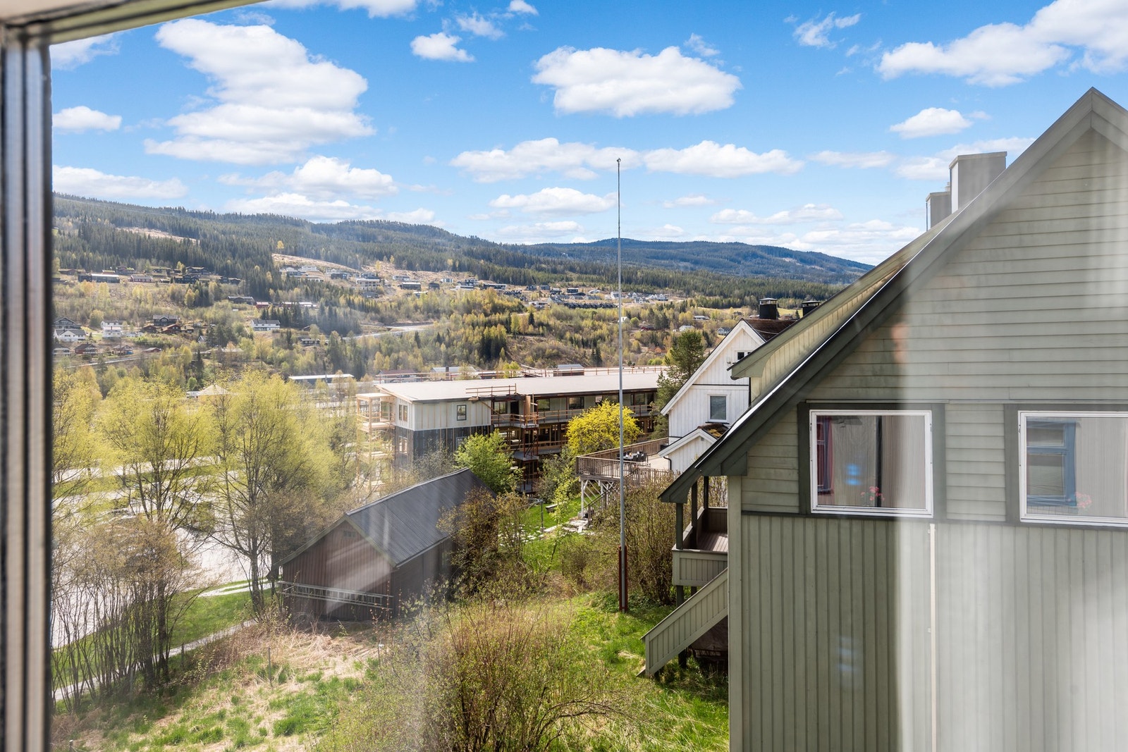 LEILIGHET 2: Utsikt fra soverom I. Galleribilde