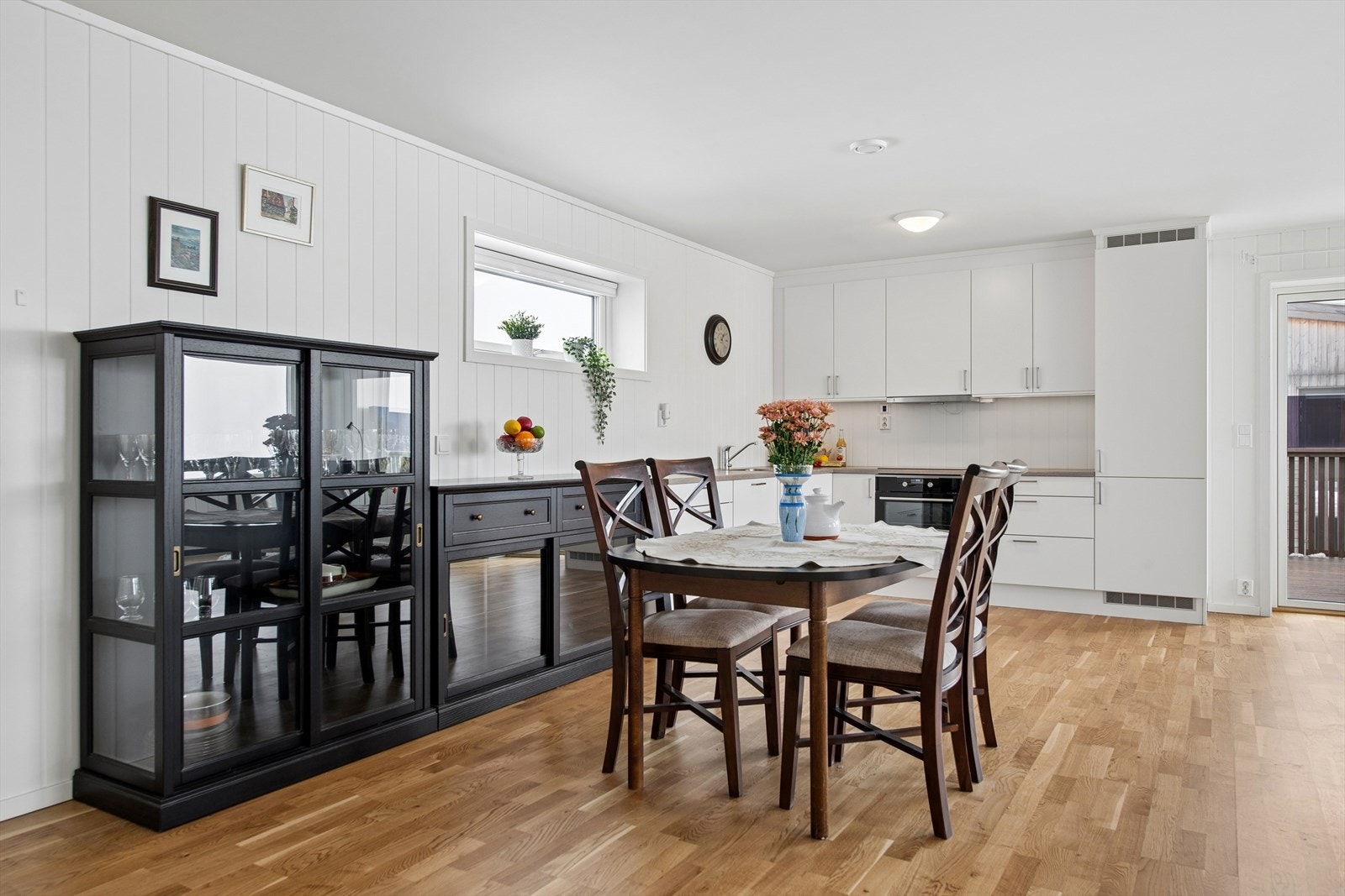 Spiseplass. Galleribilde