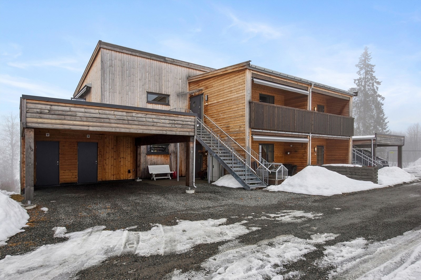 Leiligheten ligger fint og solrikt til i Vestrumenga. Galleribilde