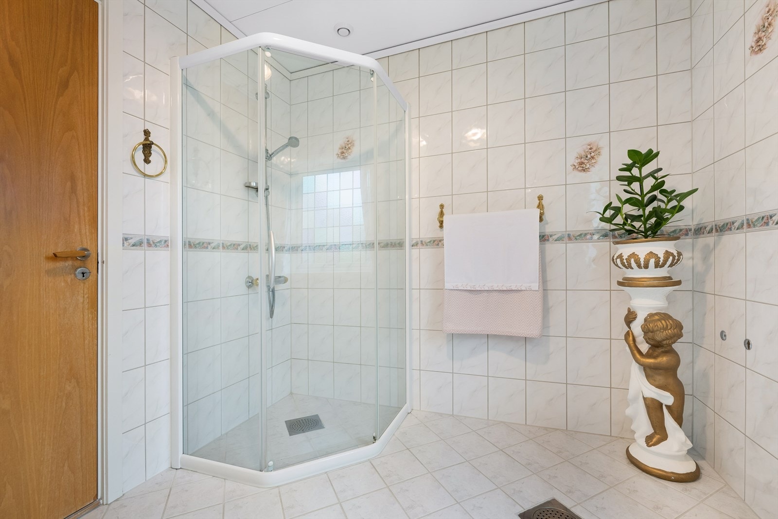 Her er det også lagt opp til badekar, dersom man ønsker det. Galleribilde