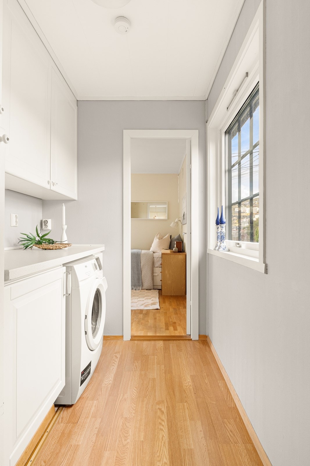 Vaskerommet ligger i tilknytning til kjøkkenet. Galleribilde