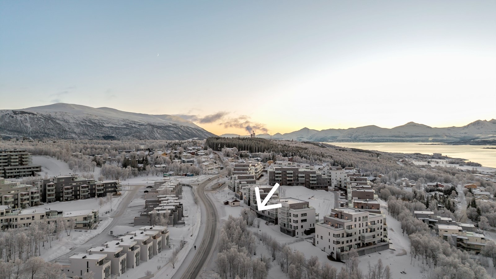 Dronebilde av området Norrøna og Workinntoppen Galleribilde