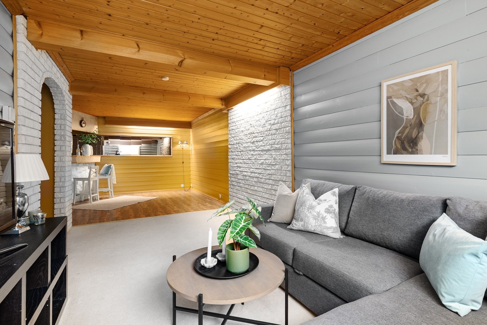 Stuen er perfekt for film- og spillekvelder. Kanskje barnas nye favorittsted? Galleribilde