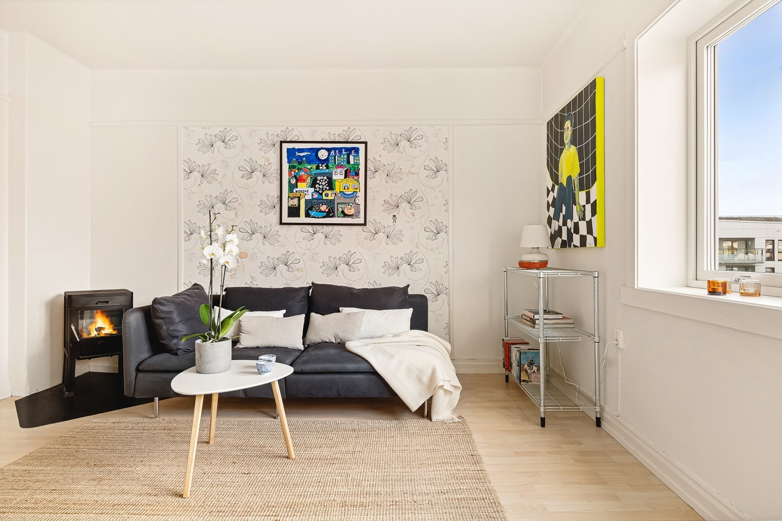 Vedovnen varmer godt på de kaldeste kveldene! Galleribilde