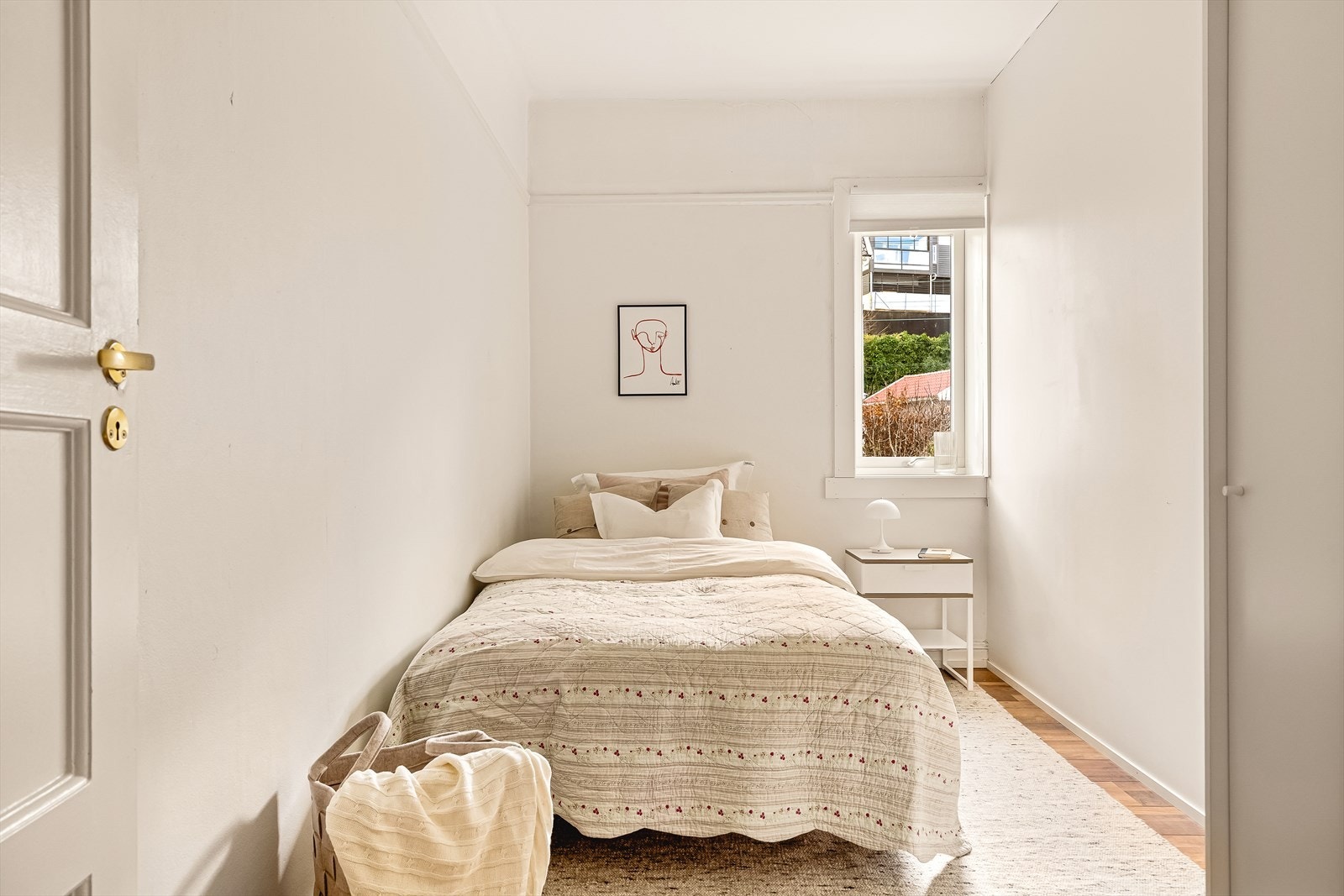 Soverommet måler 8,3 kvadratmeter. Galleribilde