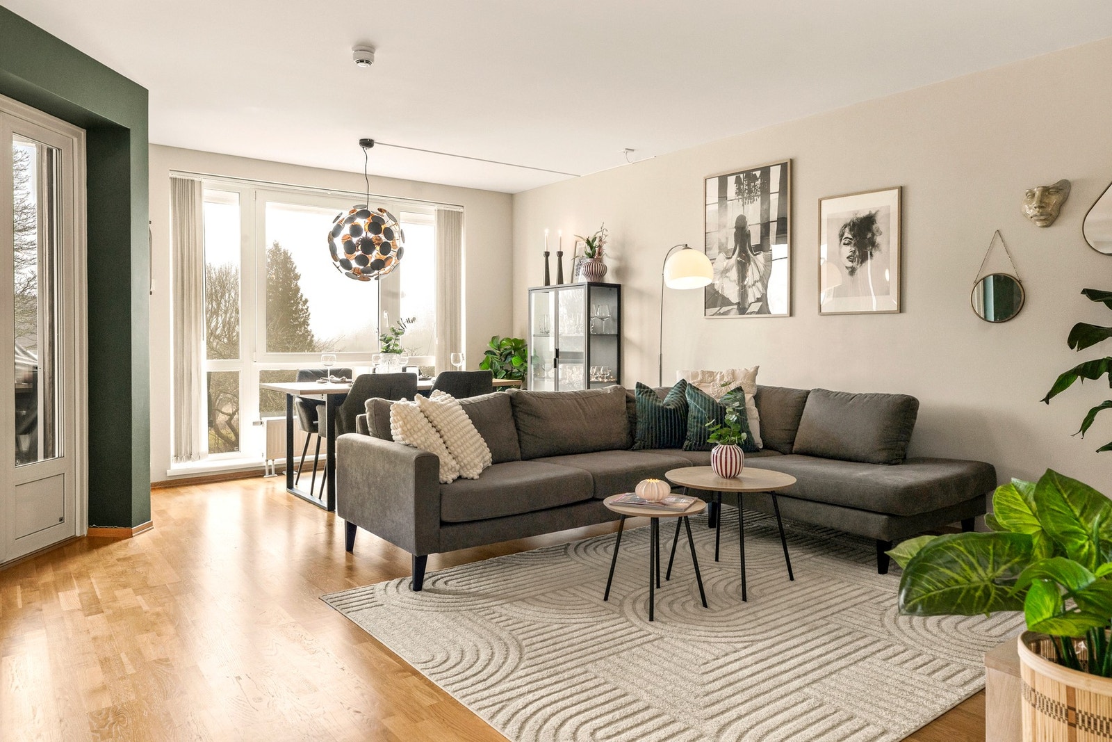 En moderne 2-roms selveierleilighet fra 2017 med sentral beliggenhet på Halmstad Galleribilde