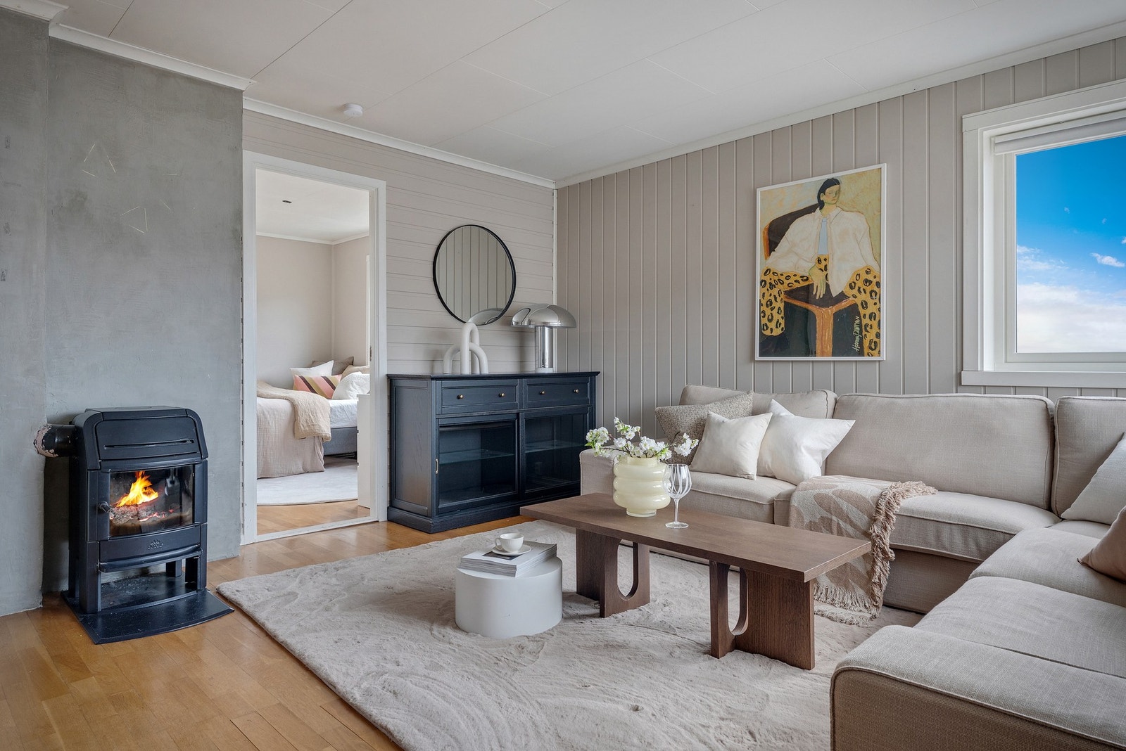 - Peisovnen gir en lun og hyggelig atmosfære på kjølige dager - Galleribilde