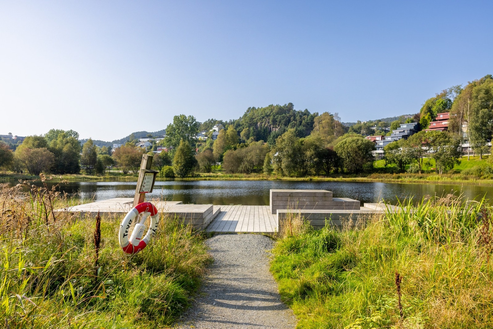 Det er flere flotte tur- og rekreasjonsmuligheter i nærområdet. Galleribilde