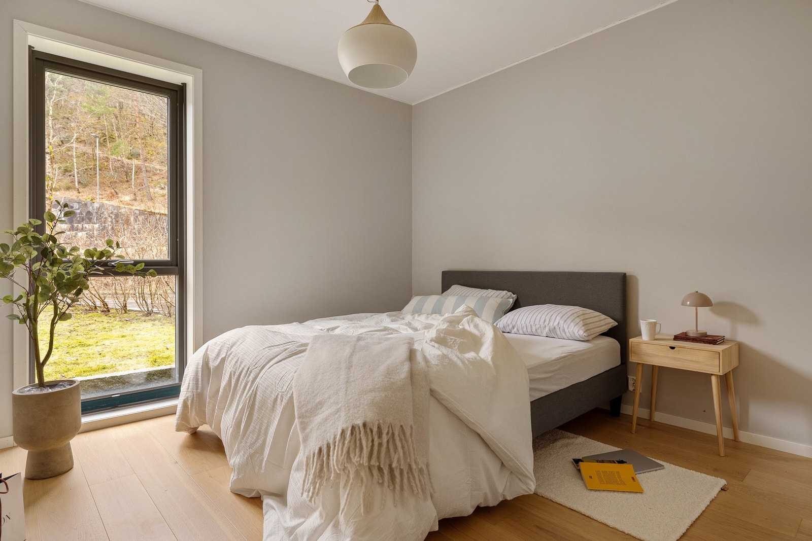 Flott hovedsoverom på 12,9 kvm. Galleribilde