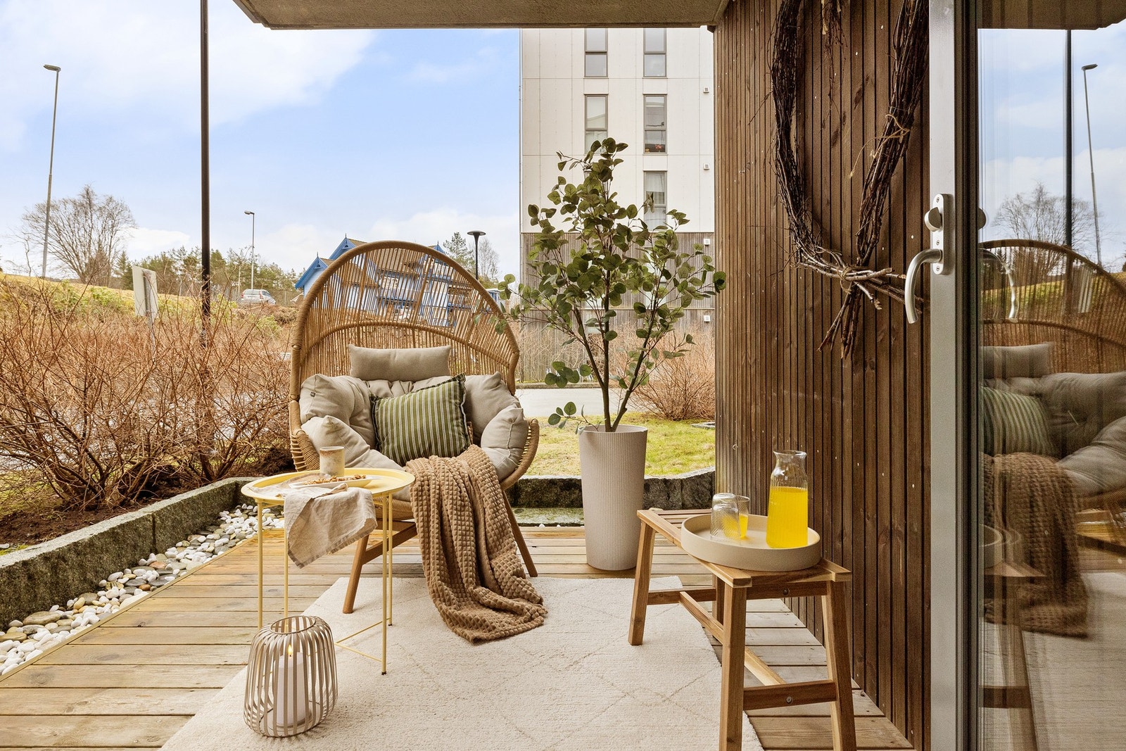 Leiligheten byr på en herlig terrasse. Galleribilde