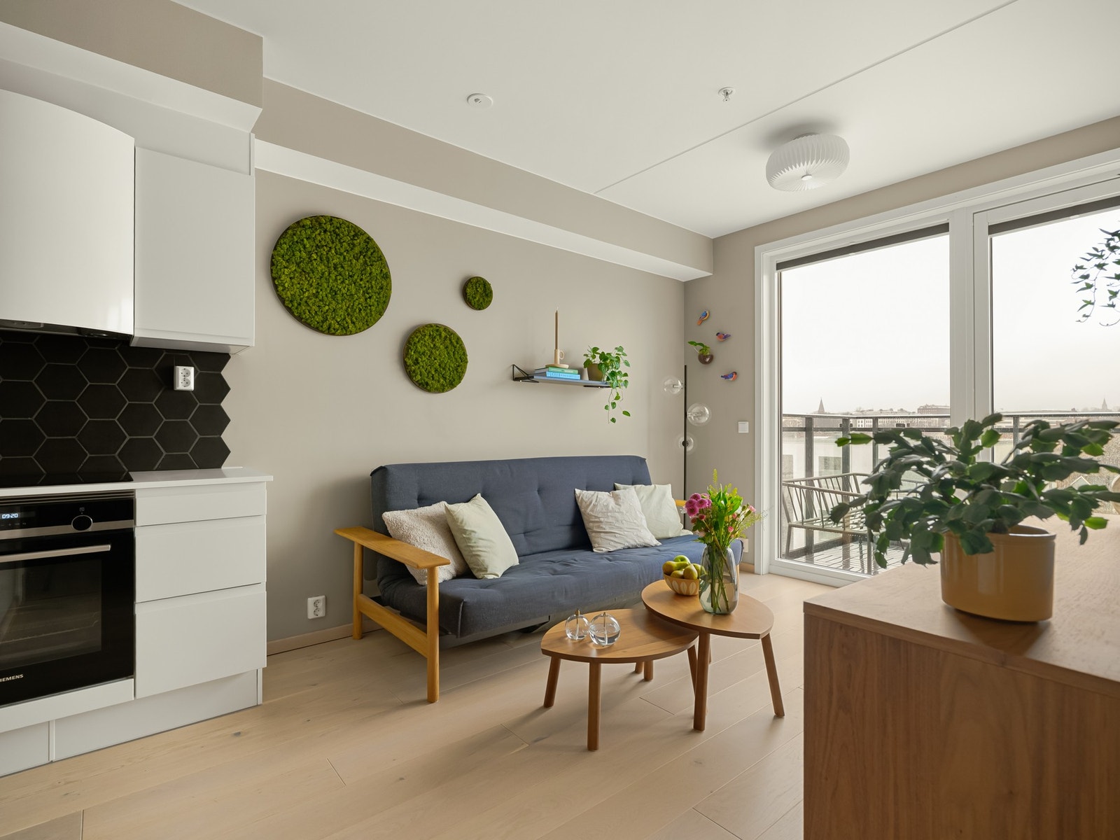 Vi fortsetter inn i det fine oppholdsrommet, nemlig den fine stuen. Galleribilde