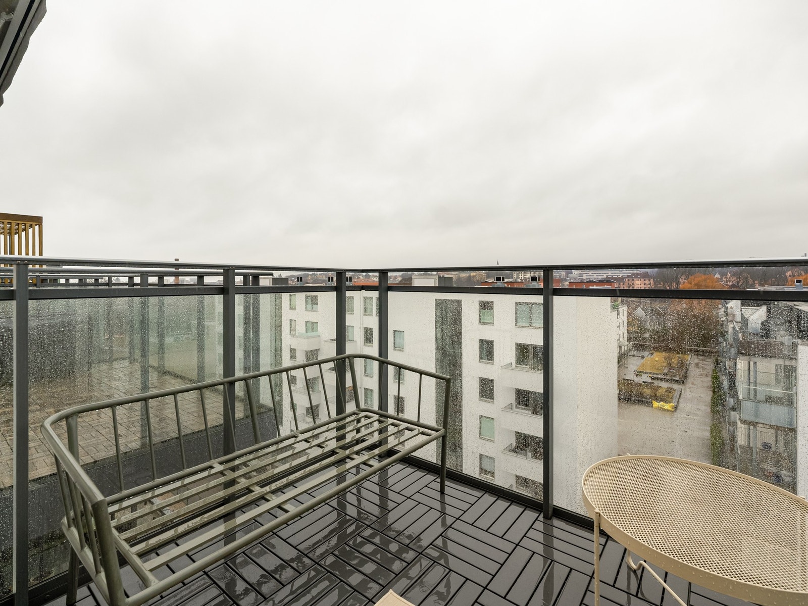 Borettslaget tillater både gass- og elektrisk grill på balkongen. Galleribilde