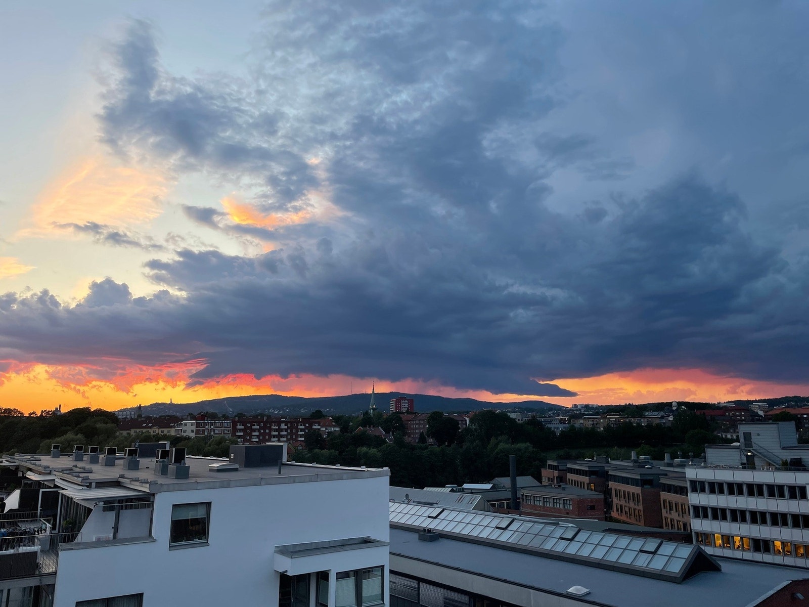 ... og slik kan den se ut en nydelig sommerkveld!
(Selgers eget bilde) Galleribilde