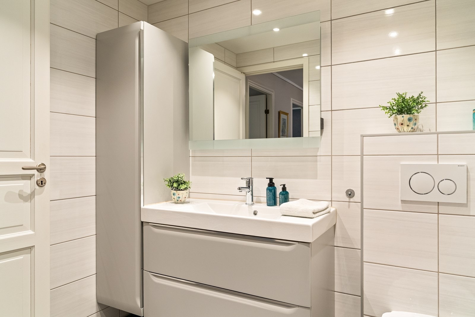 Badet er helfliset og målt til 5,1 m². Galleribilde