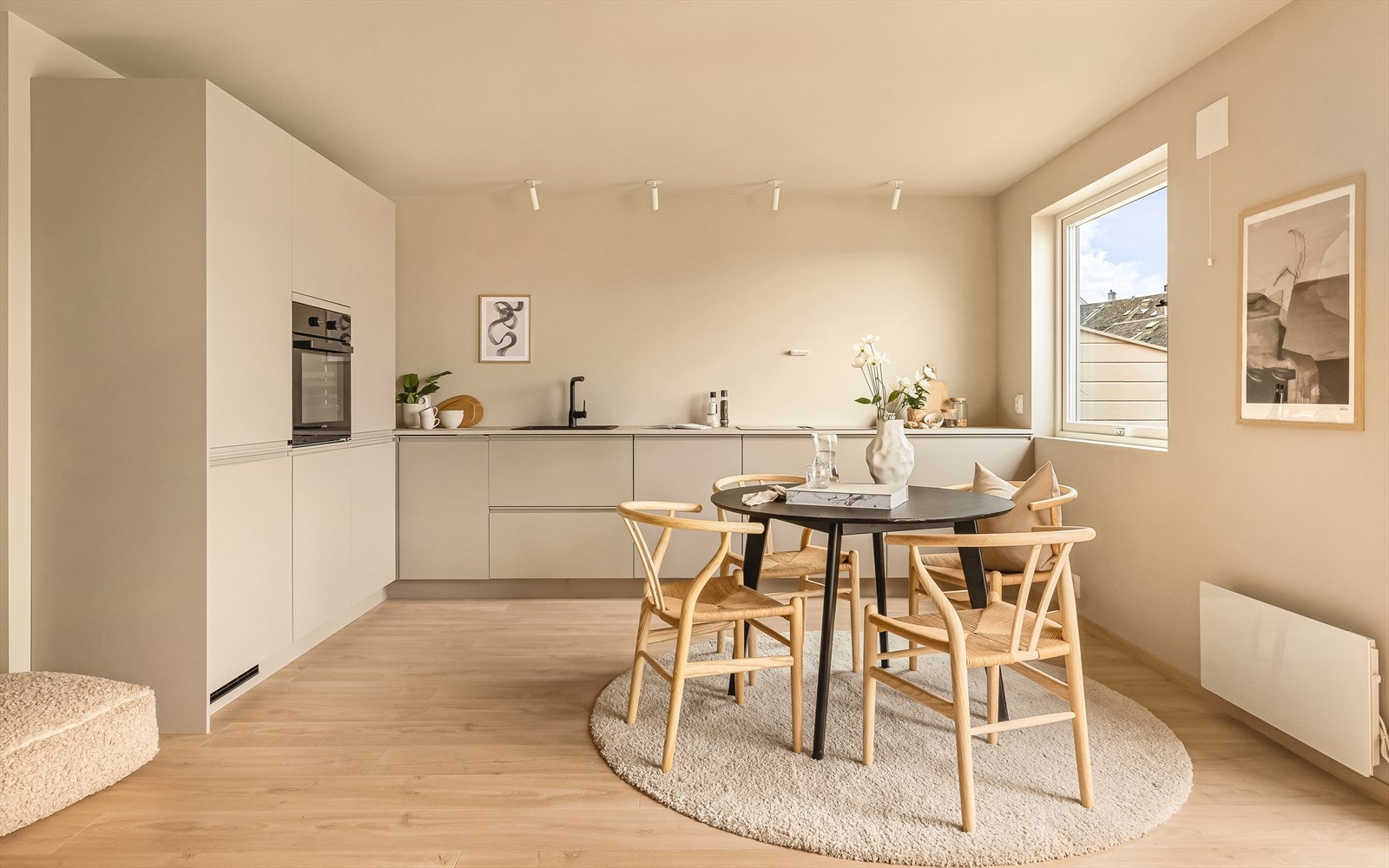 Et delikat kjøkken med gode material valg fra Kvik. Galleribilde