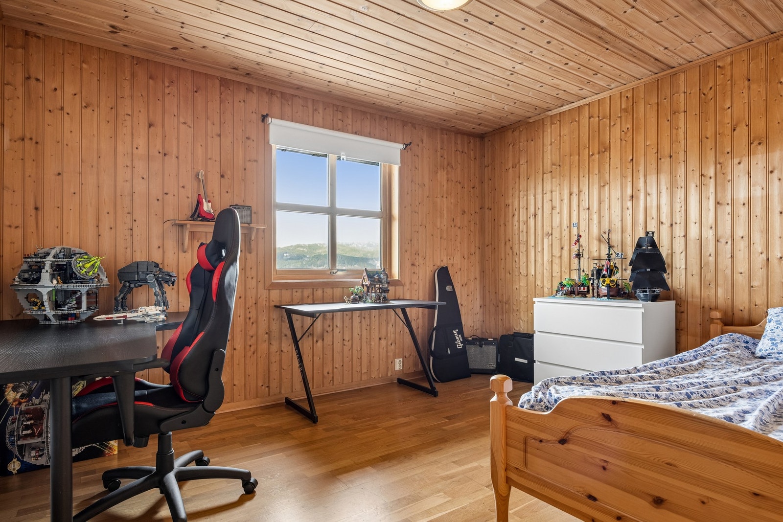 Ett av fire soverom Galleribilde