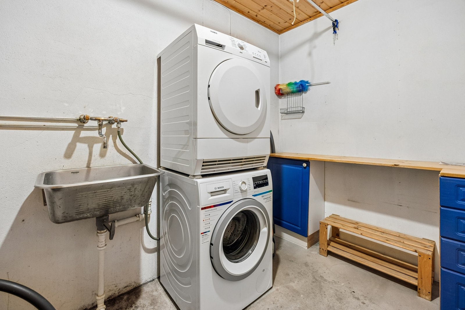 Vaskerom Galleribilde