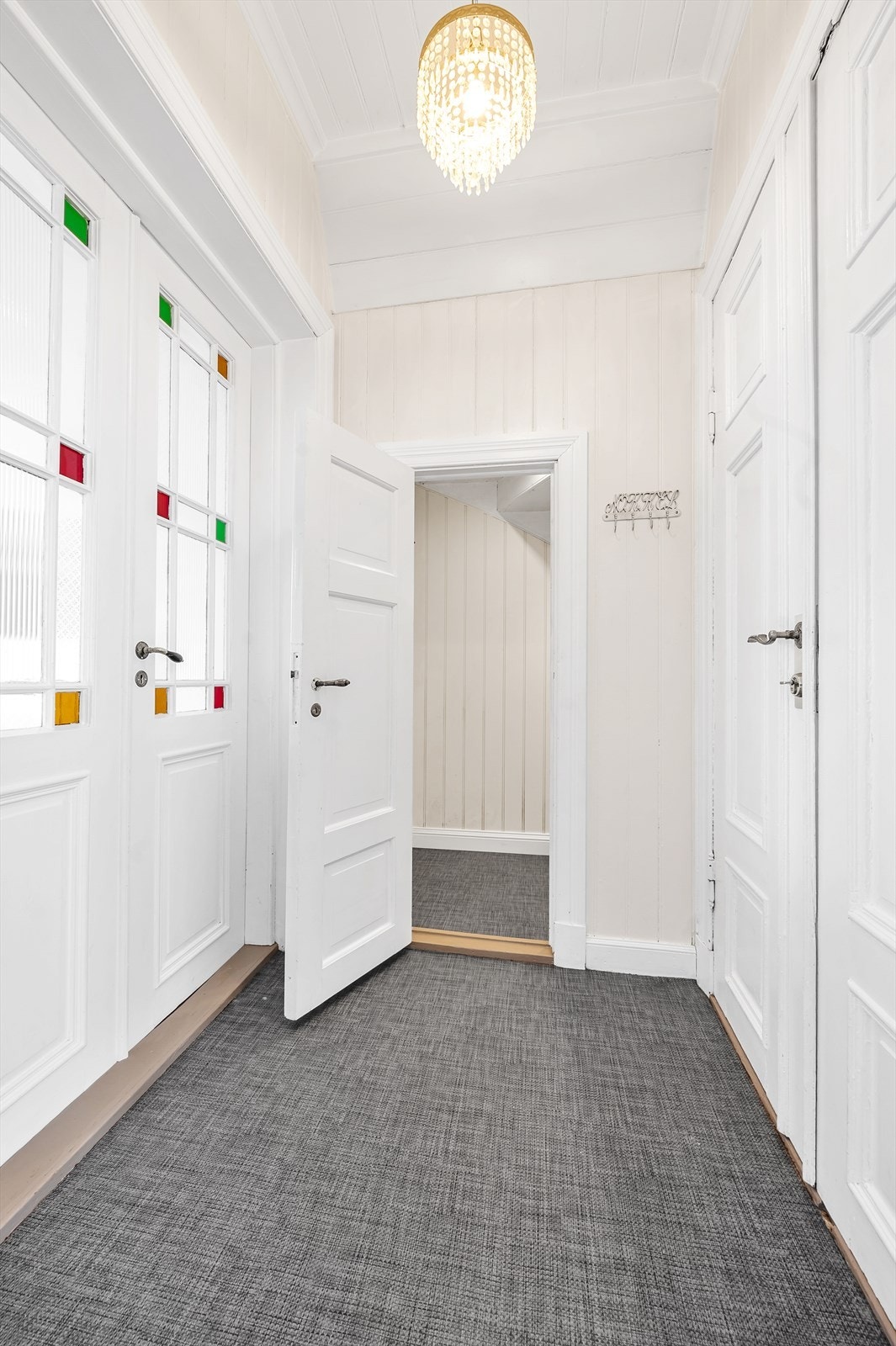 Entreen har praktisk bod Galleribilde