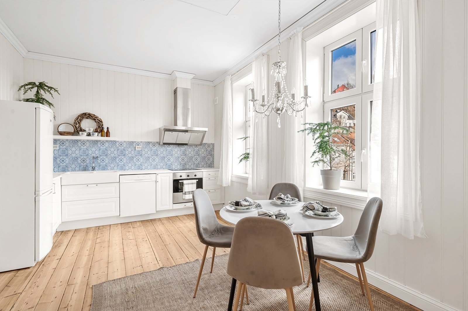 Pent kjøkken med god plass til spisebord
Leiligheten er stylet av Desiree Omdal. Galleribilde