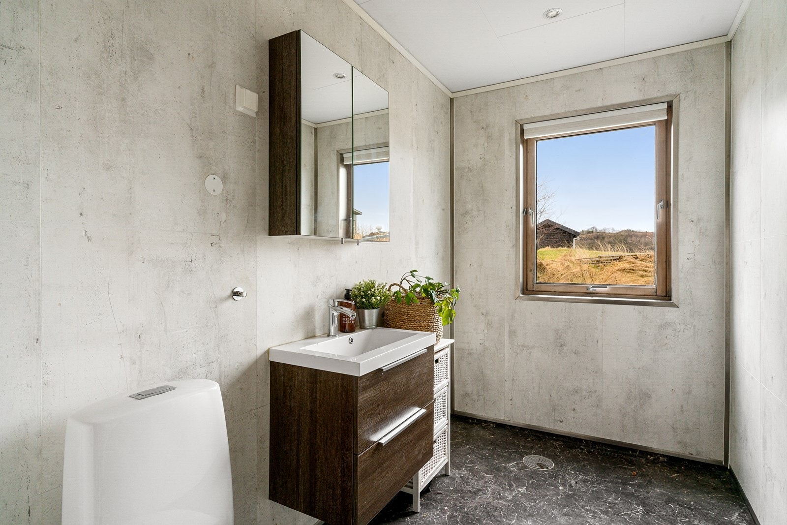 Bad i 1. etasje. Galleribilde