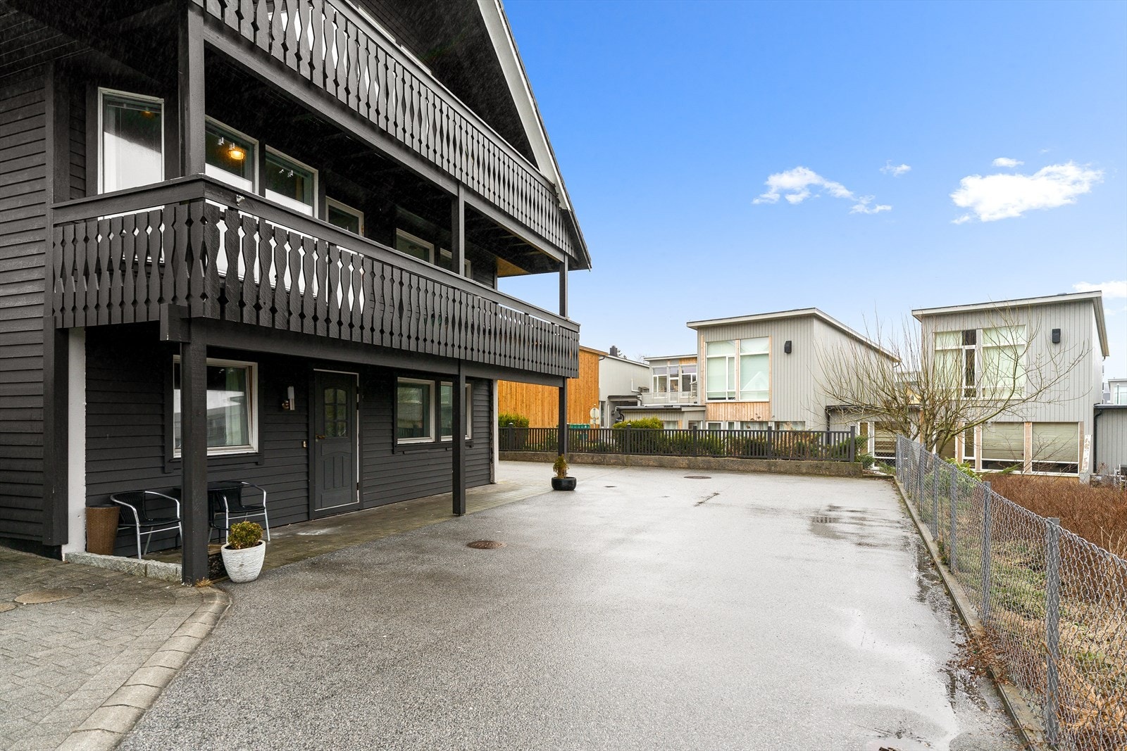 Boligen ligger innerst i en blindvei. Galleribilde